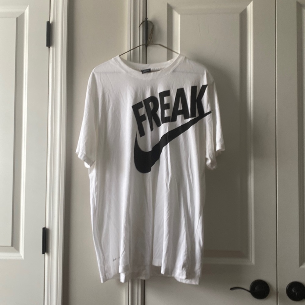 Nike freak tee
